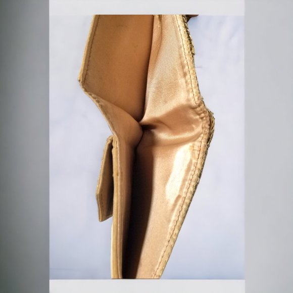 Vintage 1950 Duramesh U.S.A Ladies Gold Color Bifold Wallet Fifth Ave N.Y. - Picture 5 of 6